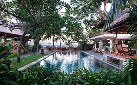 โรงแรมแทนด์จุง ส่าหรี